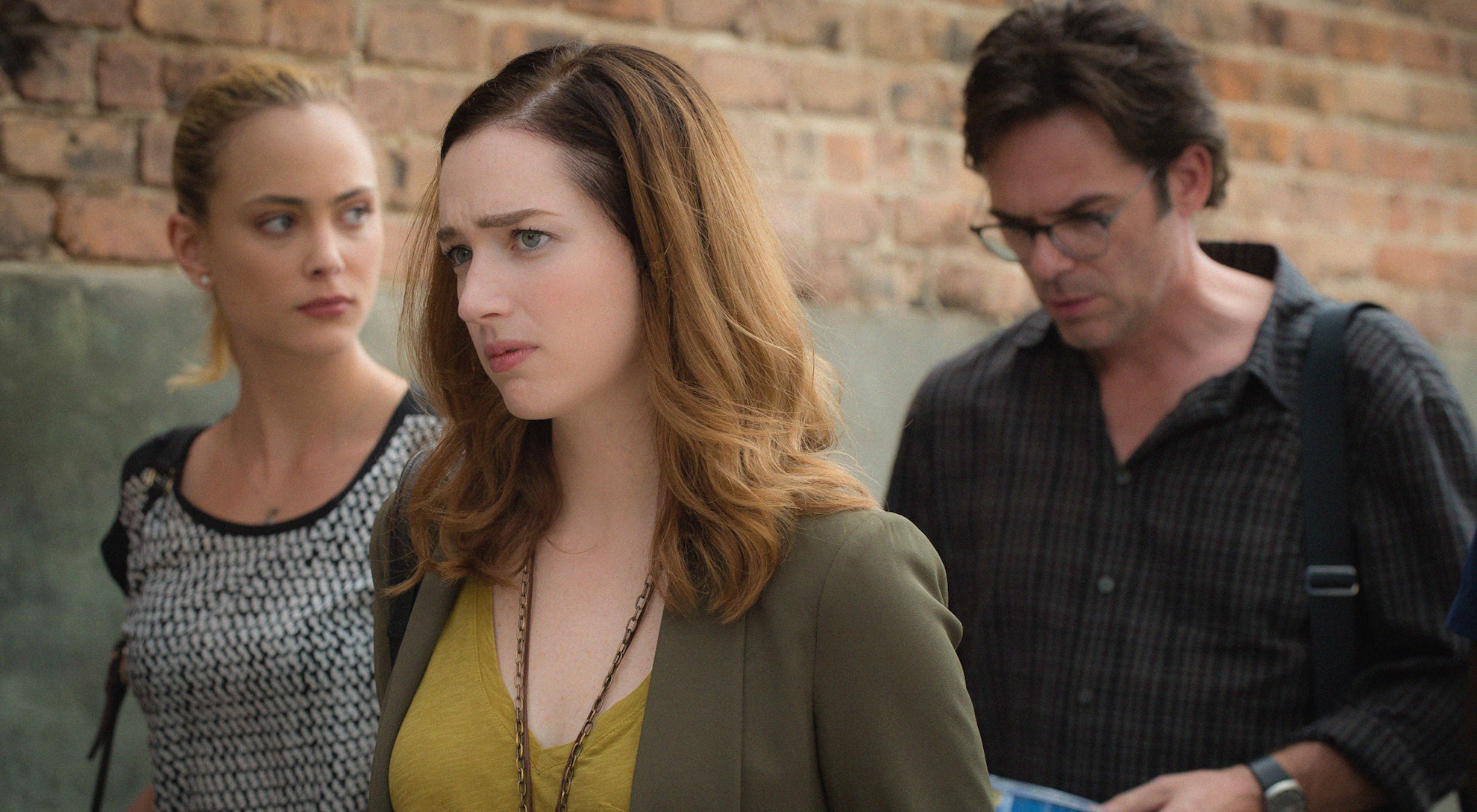 Nora Arnezeder as Chloe Tousignant, Kristen Connolly as Jamie Campbell, and Billy Burke as Mitch Morgan.