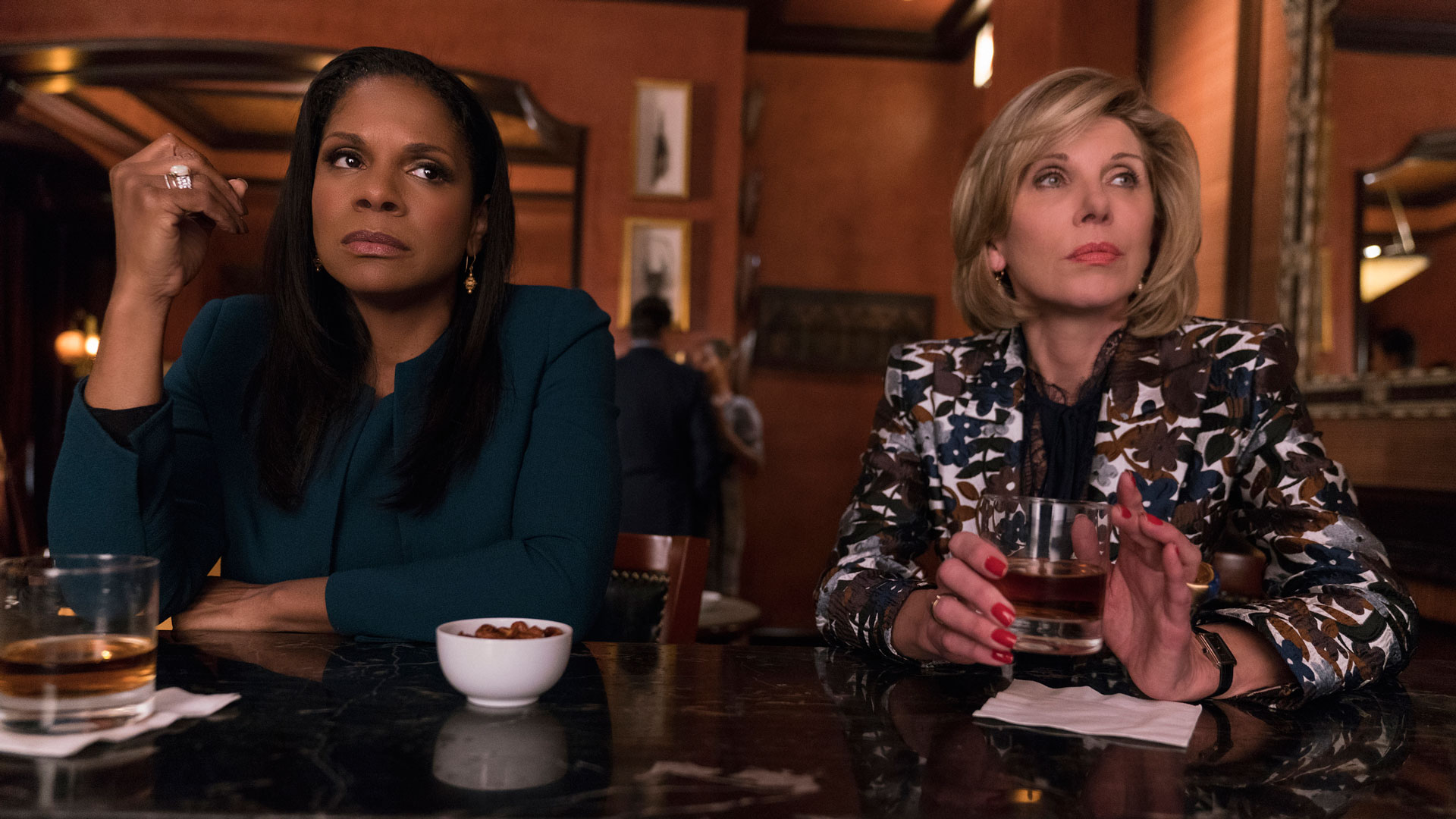 Liz Reddick-Lawrence (Audra McDonald) and Diane Lockhart (Christine Baranski)