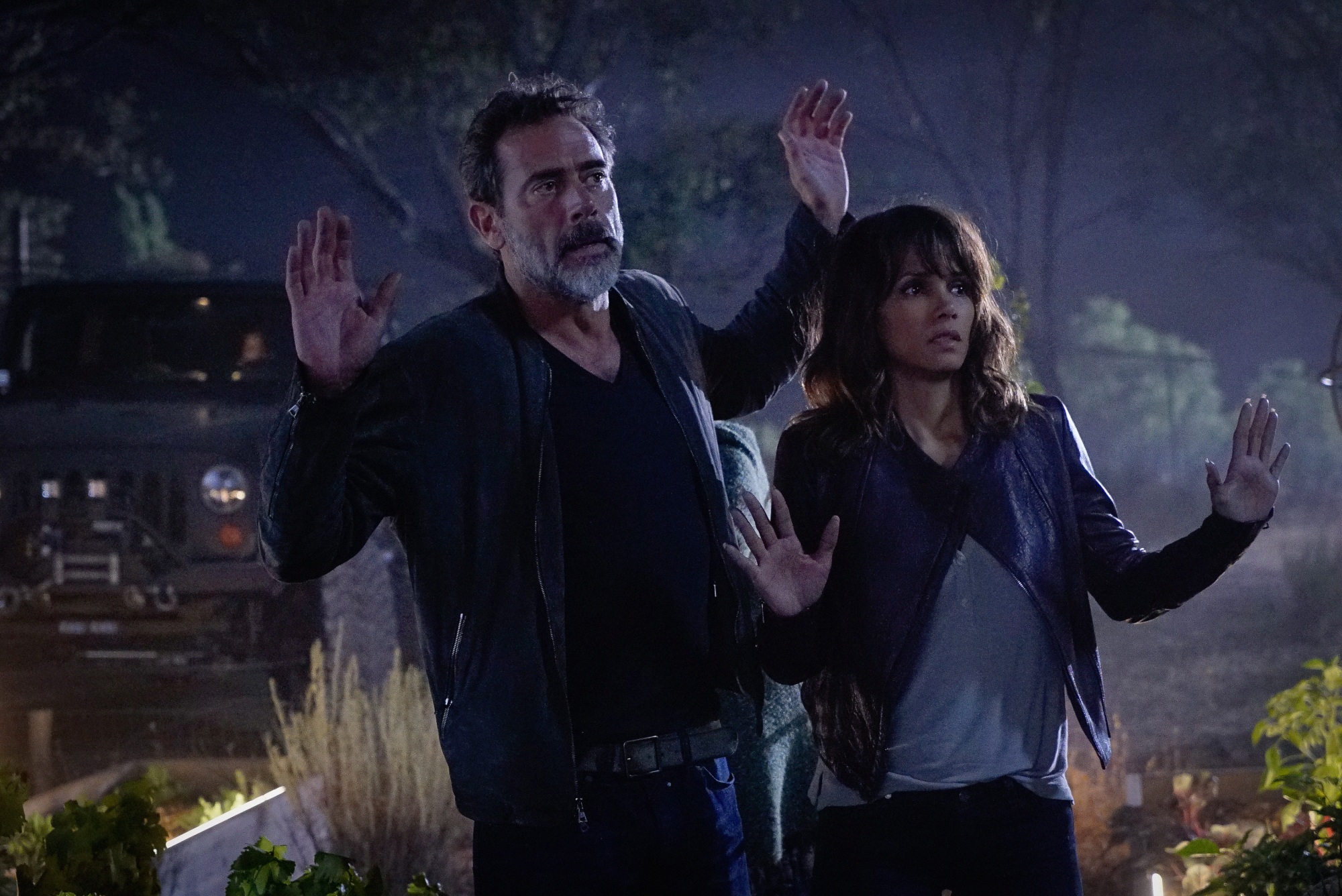 Jeffrey Dean Morgan as JD Richter and Halle Berry as Molly Woods.