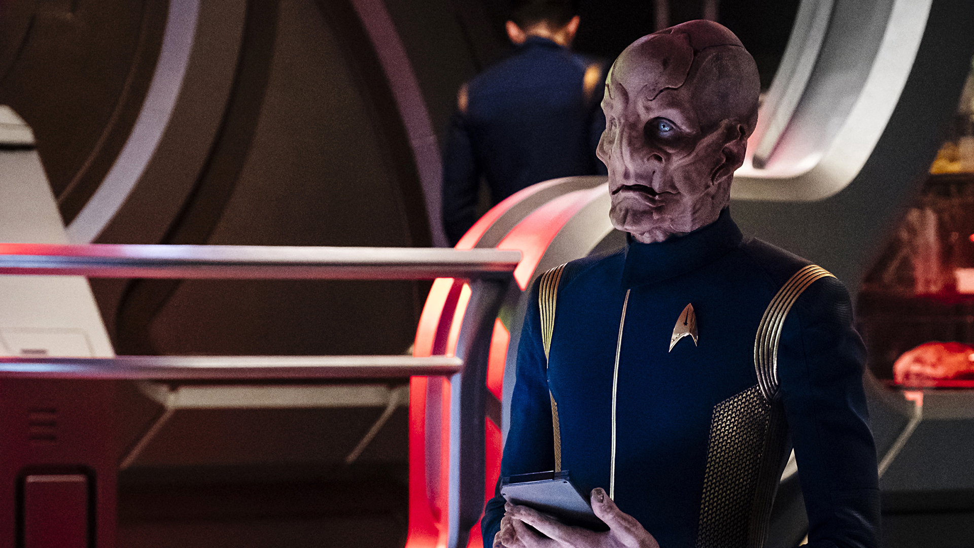 First Officer Saru (Doug Jones)