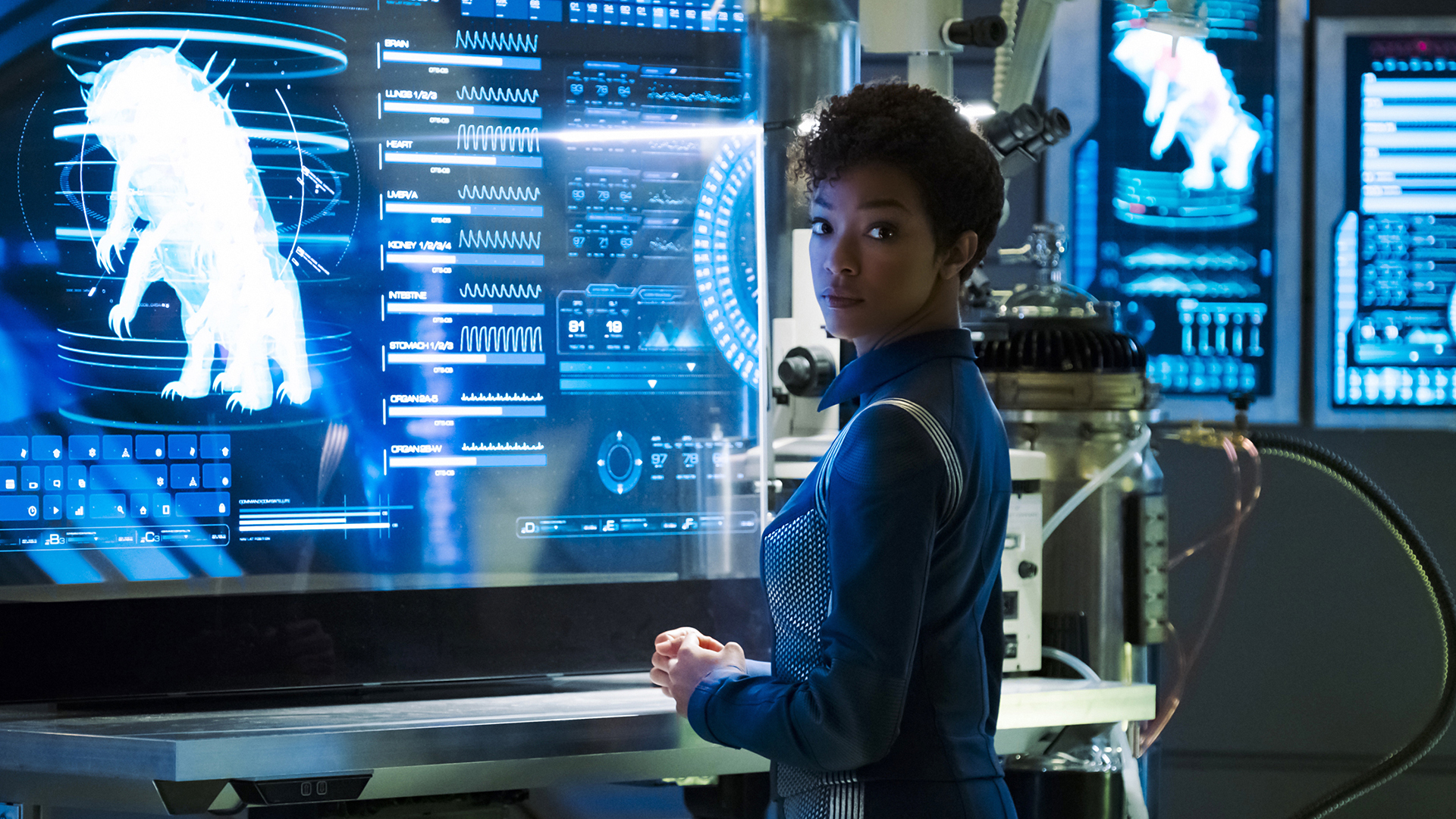 Michael Burnham (Sonequa Martin-Green)