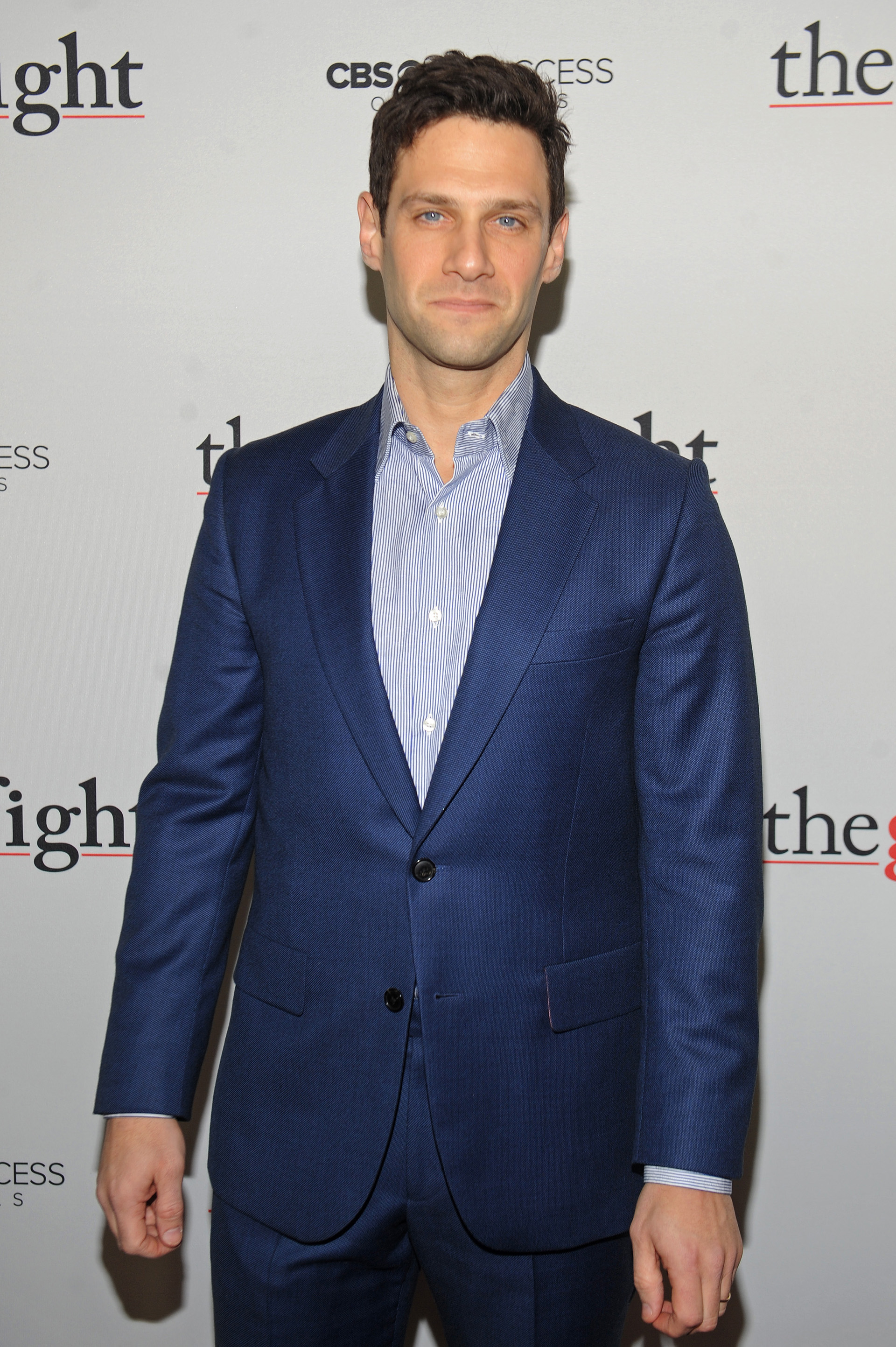Justin Bartha is ready for action in a sleek, royal blue suit. 