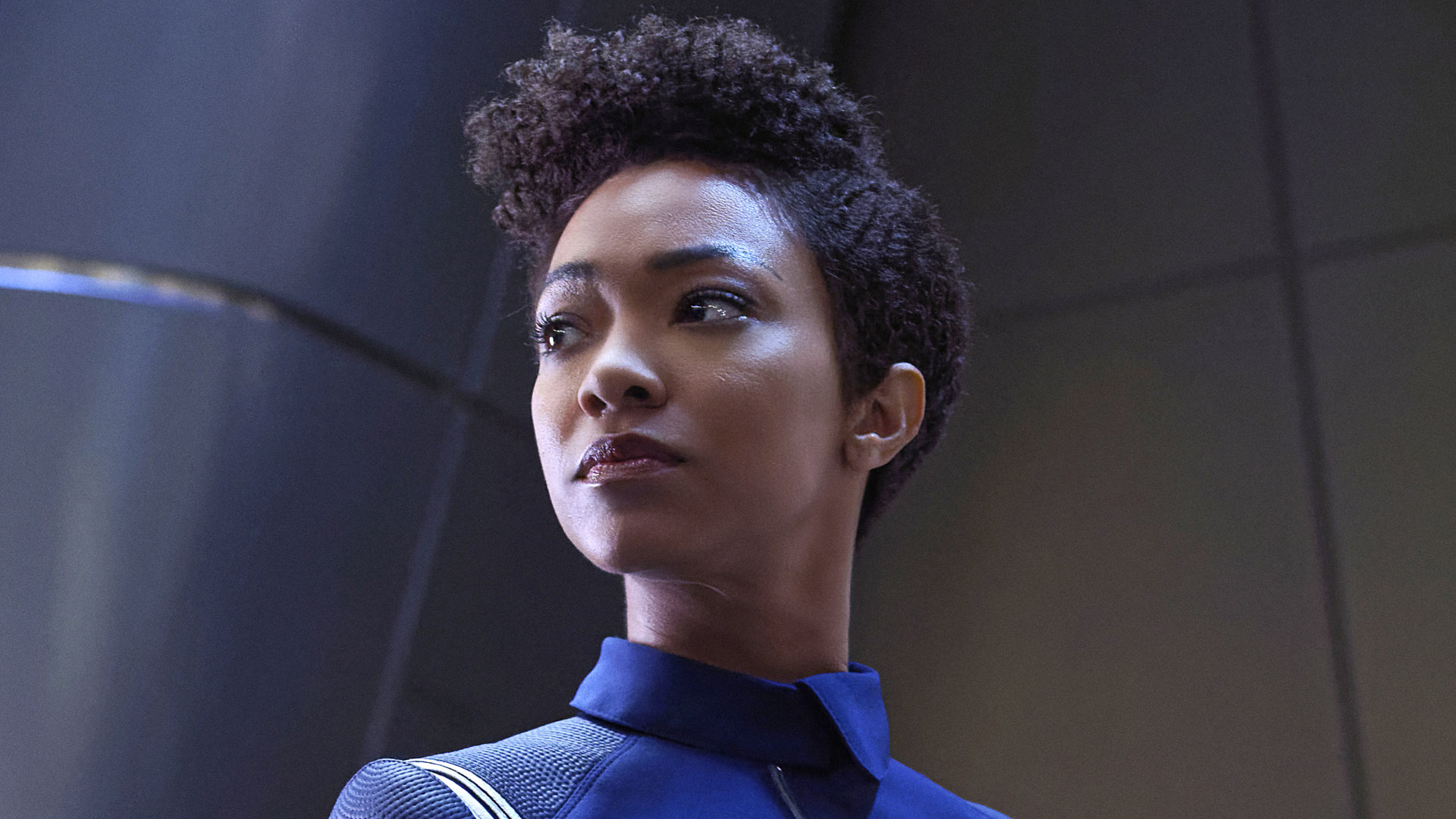 Michael Burnham (Sonequa Martin-Green)