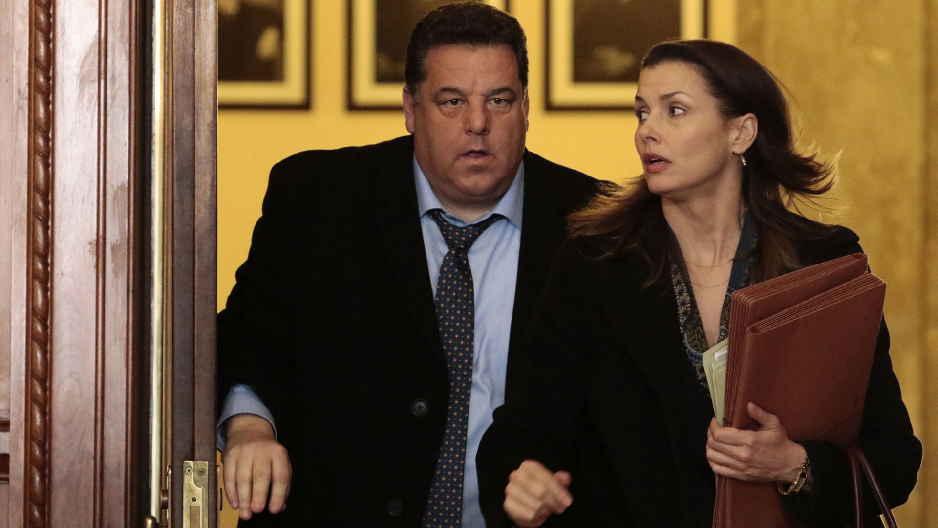 Anthony and Erin head into court.