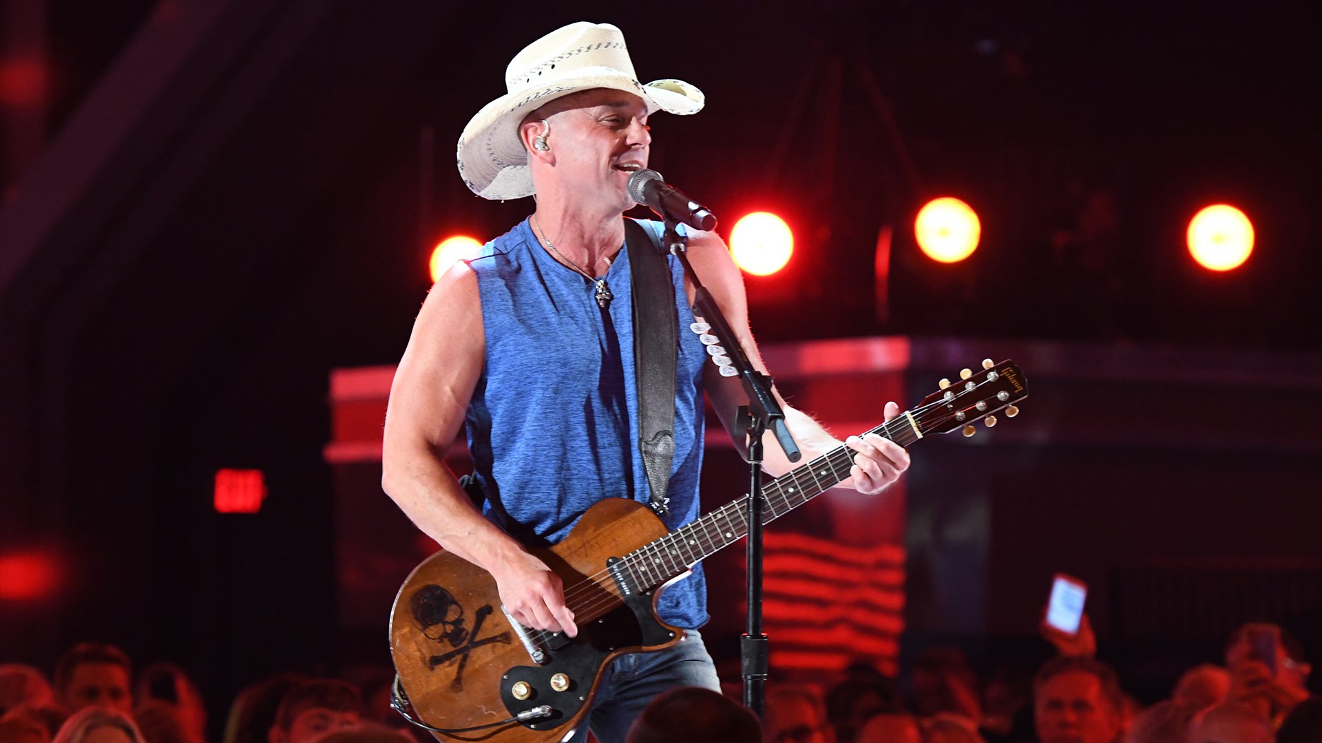 Kenny Chesney - ACM Awards 2013 Performance: Photo 2845229